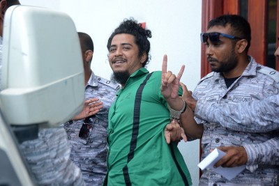 އަހަރެއް ފަހުން ތާވަލްކުރި ޝުމްބާގެ ޝަރީއަތުގެ އަޑުއެހުން ކެންސަލްކޮށްފި