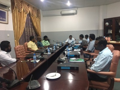 ފުލުހުން ޖެއްސުންކުރާ ކަމަށް ބުނެ ސީޕީ އަރީފާ ސުވާލުކުރަން މެމްބަރުން ބޭނުންވެއްޖެ