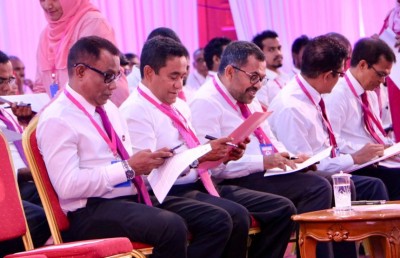 ޔާމީނަށް ޕީޕީއެމް ވެސް ދޫކޮށްލެވޭކަށް ނެތް!؟