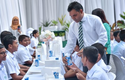 ރާއްޖޭގައި ފުރަތަމަ ފަހަރަށް ސްކޫލްތަކުގައި ހިލޭ ނާސްތާ ދޭން ފަށައިފި