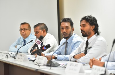އަމިއްލަ ކެނޑިޑޭޓުން އުސޫލުތަކަކަށް އެއްބަސްވެއްޖެ