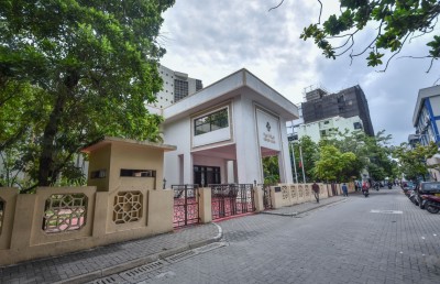 ރައްޔިތުންގެ މަޖިލިހުގެ އިދާރާގެ ވަށާ ފާރު އުސްކުރަނީ