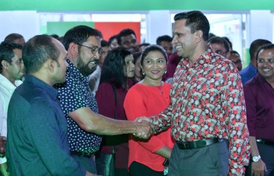 މަޖިލީހަށް ހޮވަން ޖެހޭނީ ތަނަވަސް، ފޯރުންތެރި މީހުން: ނާޒިމް