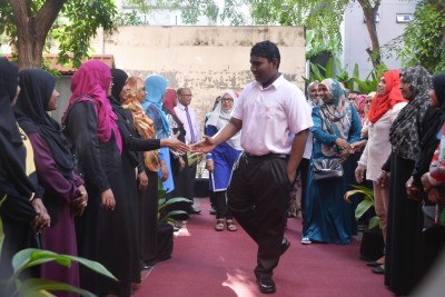 ނަބީހު ހާފިޒަކަށްވުން އިމާދުއްދީނުން ސިފަކުރީ ދުނިޔޭގެ ވަނައެއްގެ ގޮތަށް!