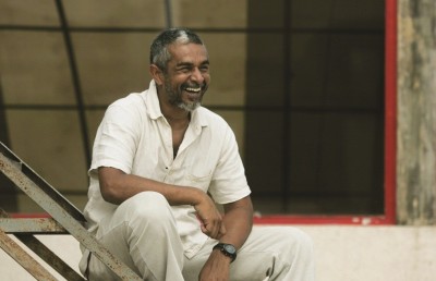 ހޮލީވުޑްގެ ފިލްމު "ބިގިން އެގެއިން" ގެ ހިންދީ ރިމެކެއް ހަދަނީ