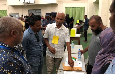 ވޯޓު ކަރުދާސް މަދުވުމުން ވޯޓު ފޮއްޓެއްގެ މައްސަލަ ހޫނުވެއްޖެ