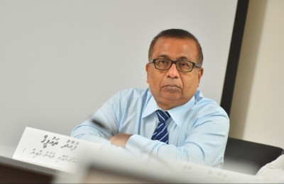 އަމިއްލަ ކެނޑިޑޭޓުން އުސޫލުތަކަކަށް އެއްބަސްވެއްޖެ
