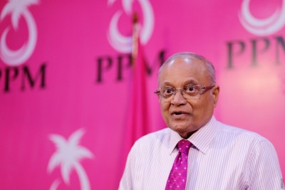 މައުމޫން އޮފީހުގައި ނަގާފައިވާ ގައުމީ ދިދަ ބާލަން އަންގައިފި