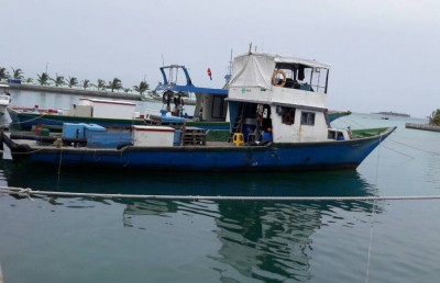 ތިން މީހުންނާ އެކު ދަތުރުކުރި ދޯންޏެއް ގެއްލިގެން ހޯދަނީ
