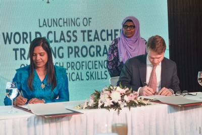 ސްވިޑެންގެ ކުންފުންޏަކާ ގުޅިގެން ޓީޗަރުންގެ އިނގިރޭސި ފެންވަރު ރަނގަޅު ކުރަނީ