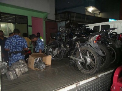 ވަގަށް ނަގައިގެން ވިއްކަން އުޅުނު ކަމަށް ބުނާ ސައިކަލުތަކެއް ހޯދައިފި