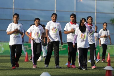 ނާޒިމާގެ އިސްނެގުމާއެކު އަންހެނުންގެ ދުވަސް ފާހަގަކޮށްފި