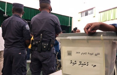 ވޯޓު ކަރުދާސް މަދުވުމުން ވޯޓު ފޮއްޓެއްގެ މައްސަލަ ހޫނުވެއްޖެ