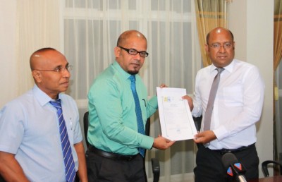 ލޭބަ ޕާޓީ ރަޖިސްޓްރީކޮށްދީފި
