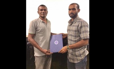 ސަމްޕަތާއި އަޅުގަނޑާ ދެމެދު އެއްވެސް މައްސަލައެއް ނުޖެހޭ: ޓެޑް