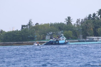ފުނަދޫ ނެރުމައްޗަށް އެރި ދޯނީގެ ފަށަން ހަލާކުވެ، ދިޔަވަނީ
