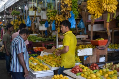ދޮން އަނބުން ލޯކަލް މާރުކޭޓު ފުރާލައިފި