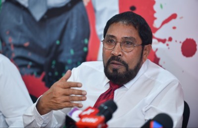 "ނާށިގަނޑަށް ބޮޑު ލާރިއެއް" ވައްޓާލިޔަސް ގާސިމް ހިފަން ތައްޔާރު!