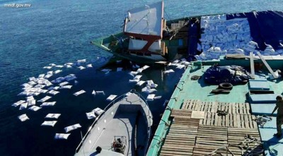 ކާޑުގެ ބޮޑުބައެއް ވަނީ ހަލާކުވެފައި، އިތުރު ޝިޕްމަންޓެއް އުތުރަށް ފޮނުވާލުމުގެ މަސަތްކަތް ފަށައިފި: ޝަހީރު
