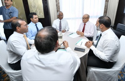 ދައުރުން ބޭރުން ޖަލްސާ ބާއްވަން މެމްބަރުންގެ ތާއީދެއް ނުލިބުނު!