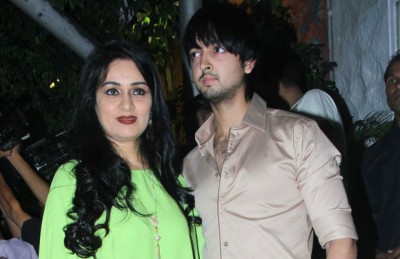 ޕަދްމިނީ ކޯލަޕޫރީގެ ދަރިފުޅު ޕްރިޔާންކް ޝަރްމާ ވެސް ބޮލީވުޑަށް