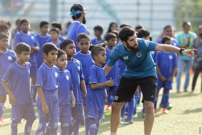 ގިނަ އަދަދެއްގެ ކުދިންނާއެކު ނިއުގެ އެކަޑަމީ ރަސްމީކޮށް ފަށައިފި