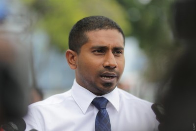 މަހުލޫފަށް ދެމުންދިޔަ އިނާޔަތްތައް އެއް މަސް ދުވަހަށް ކަނޑާލައިފި