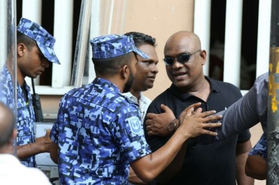 ބިރެއް ނެތި ހަރަކާތްތައް ހިންގުމުގެ ޖާގަ އިދިކޮޅު ލީޑަރުންނަށް ދޭންޖެހޭ: އީޔޫ