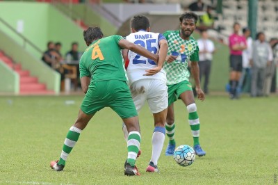 ބެންގަލޫރާ ދެކޮޅަށް ކުޅުންތެރިން ދެއްކި ކުޅުމާމެދު ފަހުރުވެރިވޭ: ސެކުލޮސްކީ