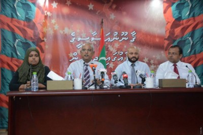 މަޝްވަރާއަށް ސަރުކާރުން ގޮވާލީ އިދިކޮޅު ހަރަކާތް ހުއްޓުވަން: ރިޔާޒު