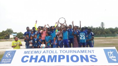ޕެނަލްޓީ ޖަހައިގެން ނާލާފުށި ބަލިކޮށް، މުލަކުން މުލަކުއަތޮޅުގެ ޗެމްޕިއަންކަން ހޯދައިފި