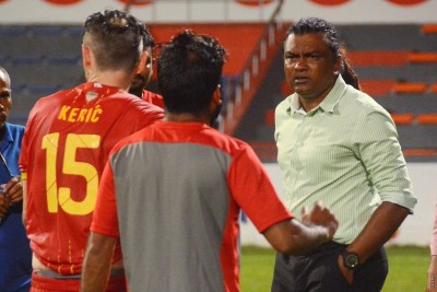 ވިކްޓަރީގެ ކީޕަރު އެޓީމުގެ ކޯޗު ސުޒޭން މާޔޫސް ކޮށްލައިފި