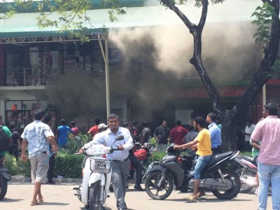 ފިހާރައިގައި ރޯވީ އޭސީގައި ހުޅުހިފައިގެން، ގެއްލުން ދެ މިލިއަނަށް އަރާ