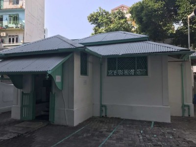 ބިހުރޯޒު މިސްކިތުގެ ގޯތިތެރެއިން ގަބުރުފެނުމުން އެސަރަހައްދުގައި ނަމާދު ނުކުރަން އަންގައިފި