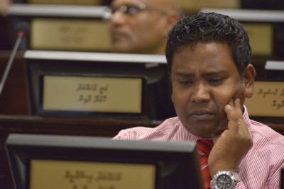 ހިޔާނާތުގެ ފައިސާ ބެއްސެވި ކަމަށް އިއުތިރާފުވި މެމްބަރުގެ މައްސަލަ ފުލުހުން ވެސް ބަލަނީ