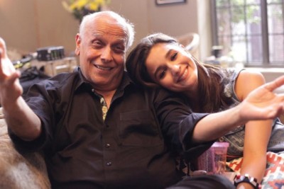 އާލިއާ އަކީ އަހަރެންގެ ހަޔާތުގެ މާސްޓަޕީސް: މަހޭޝް ބަޓް