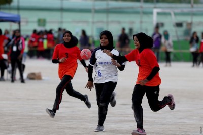ސްކޫލްތަކުގެ ތިން ވަނަ ހޭންޑްބޯޅަ މުބާރާތް ފަށައިފި