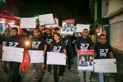 ބެލެނިވެރިއެއް ނެތް ނިކަމެތި ނޫސްވެރިން!