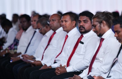 ވަޒީފާގެ ބިރު ދެއްކުމަށް ނިމުމެއް ނާދޭ: ލޭބަ ޕާޓީ