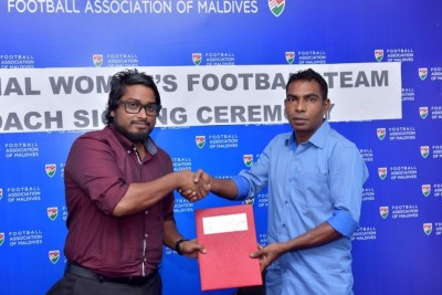 އަންހެން ގައުމީ ޓީމުގެ ކޯޗަކަށް އާތި ހަމަޖައްސައިފި
