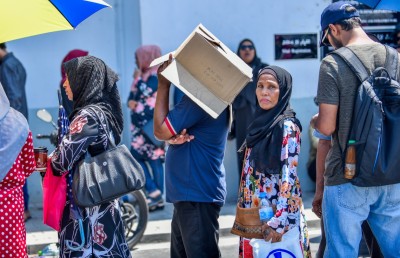 ކޮލަމް 7: މުއްސަނދި ގައުމުގައި ފަގީރު ރައްޔިތުން