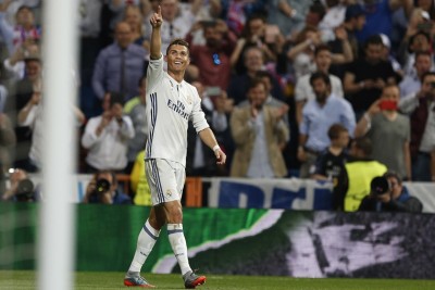 ރޮނާލްޑޯގެ ހެޓްރިކުން އެތުލެޓިކޯ ބަލިކޮށް ރެއާލް ފައިނަލާ ގާތަށް