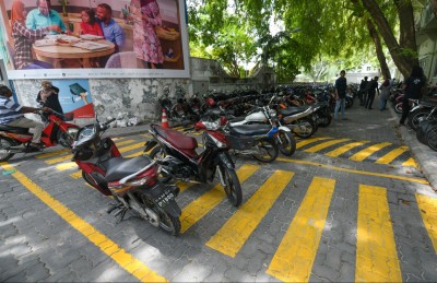 މާލެ އަށް ސަޅީ ހަރުކަށިވުން!