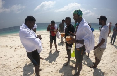 ކަނޑު ފަތާފައި، އަށް ފެތުންތެރިން ތާރީހުގެ ތެރެއަށް
