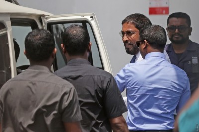 ޝަރުތުތަކަކާއެކު ގާސިމް ބަންދުން ދޫކޮށްލައިފި