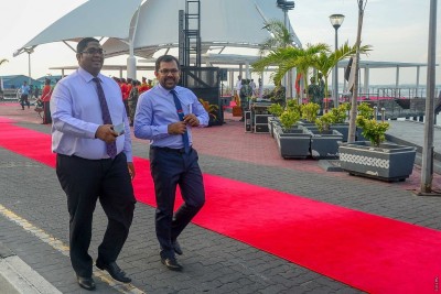 އެކަށީގެންވާ ސަބަބެއް ނެތި ވަޒީރުން ވަކިނުކުރެވޭނެ ކަމަށް ކަނޑައަޅައިދޭން ސުޕްރީމް ކޯޓުގައި އެދިއްޖެ