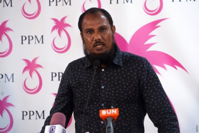 ތަރައްގީ ގެންނާނީ ކައުންސިލްތައް އެމްޑީޕީ އަތުގައި ބާއްވައިގެން: މައުރޫފް