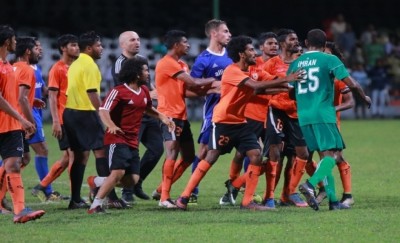 ކީޕަރު އިމްރާން ހިމެނޭ ގޮތަށް ނިއުއާއި އީގަލްސްގެ ބައެއް ކުޅުންތެރިން ސަސްޕެންޑްކޮށްފި