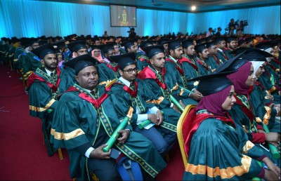 ހިލޭ ޑިގްރީގެ އުސޫލުތަކާ މެދު ކޮލެޖްތަކުގެ ޝަކުވާ