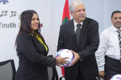 ޕާކިސްތާނުން ދިވެހި ޒުވާނުންނަށް 600 ބޯޅަ ހަދިޔާކޮށްފި